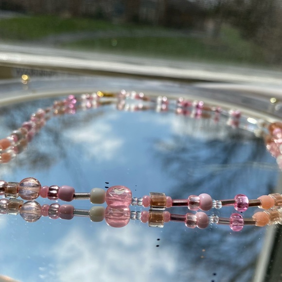Pink beaded necklace - Picture 7 of 11